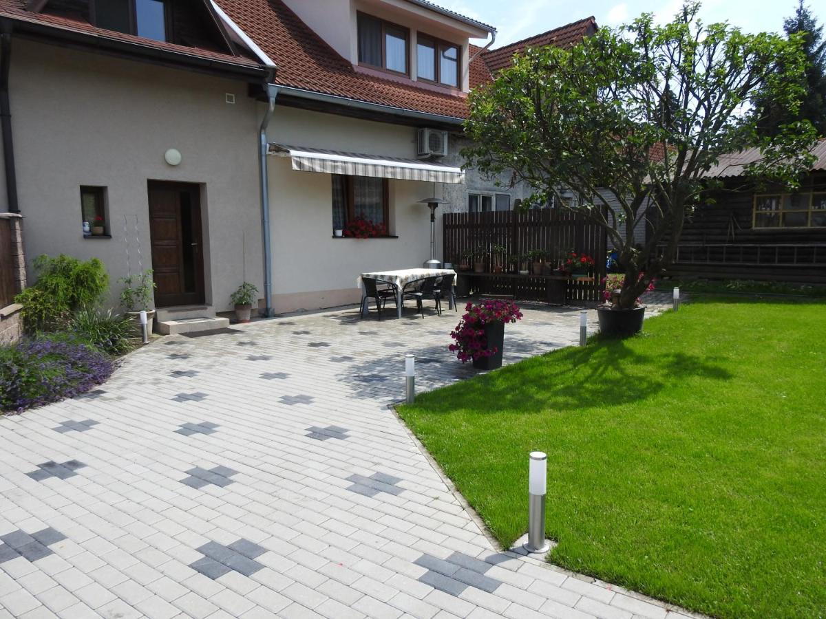 Apartamento Sofia Veterník C Kremnica Exterior foto